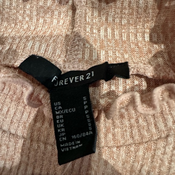 Light pink forever 21 turtle neck top - Picture 2 of 3